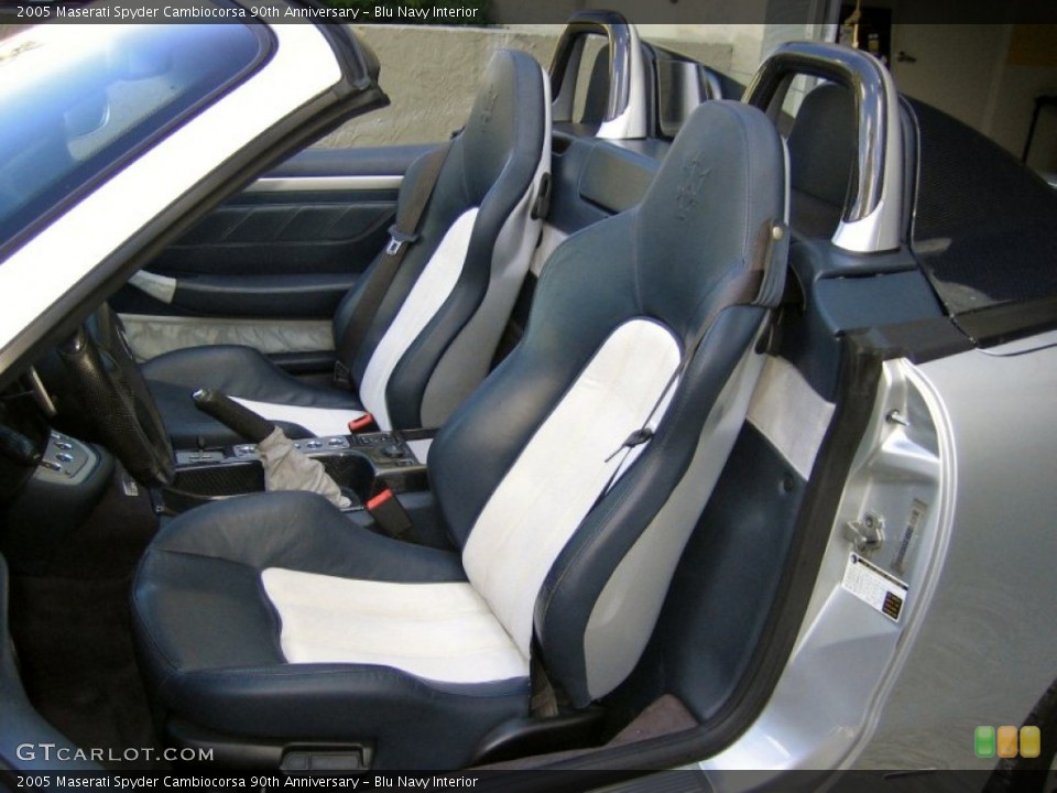 Blu Navy 2005 Maserati Spyder Interiors