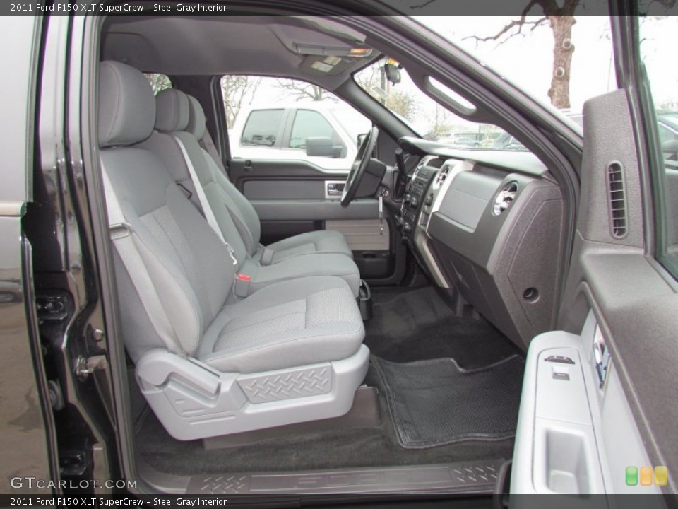 Steel Gray Interior Photo for the 2011 Ford F150 XLT SuperCrew #61050640
