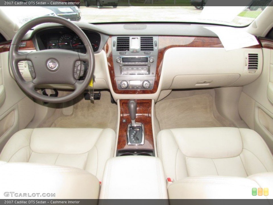 Cashmere Interior Dashboard for the 2007 Cadillac DTS Sedan #61051597