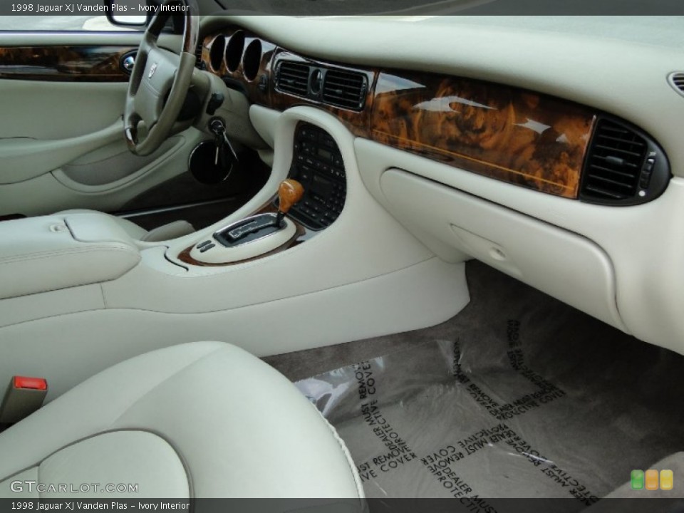 Ivory Interior Dashboard for the 1998 Jaguar XJ Vanden Plas #61063051