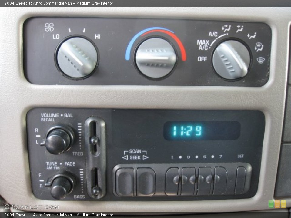 Medium Gray Interior Controls for the 2004 Chevrolet Astro Commercial Van #61092065