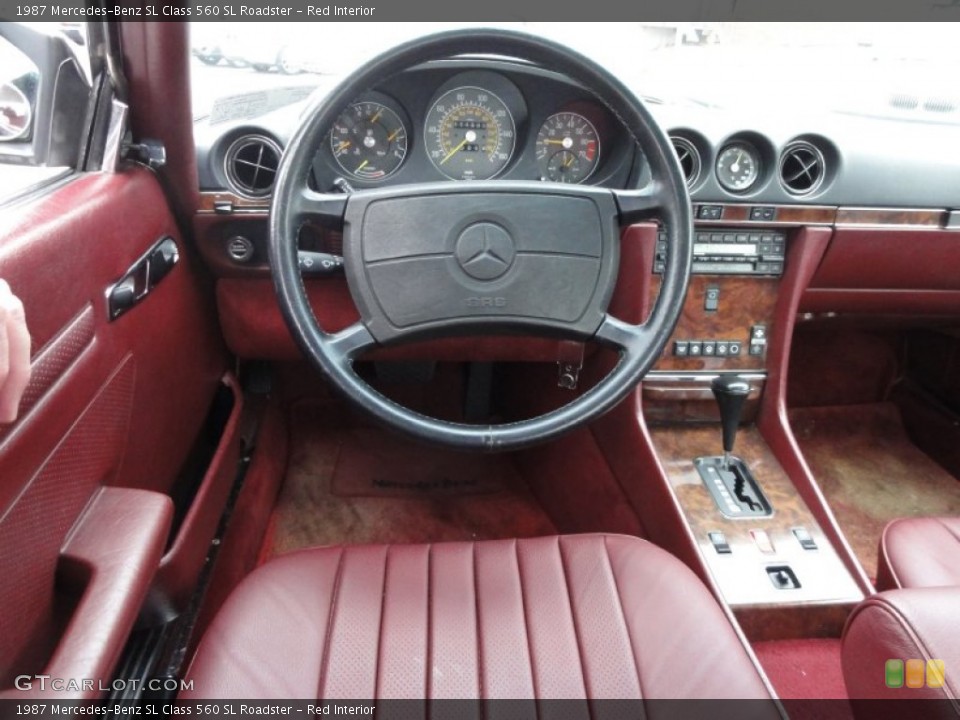 Red Interior Dashboard for the 1987 Mercedes-Benz SL Class 560 SL Roadster #61095989