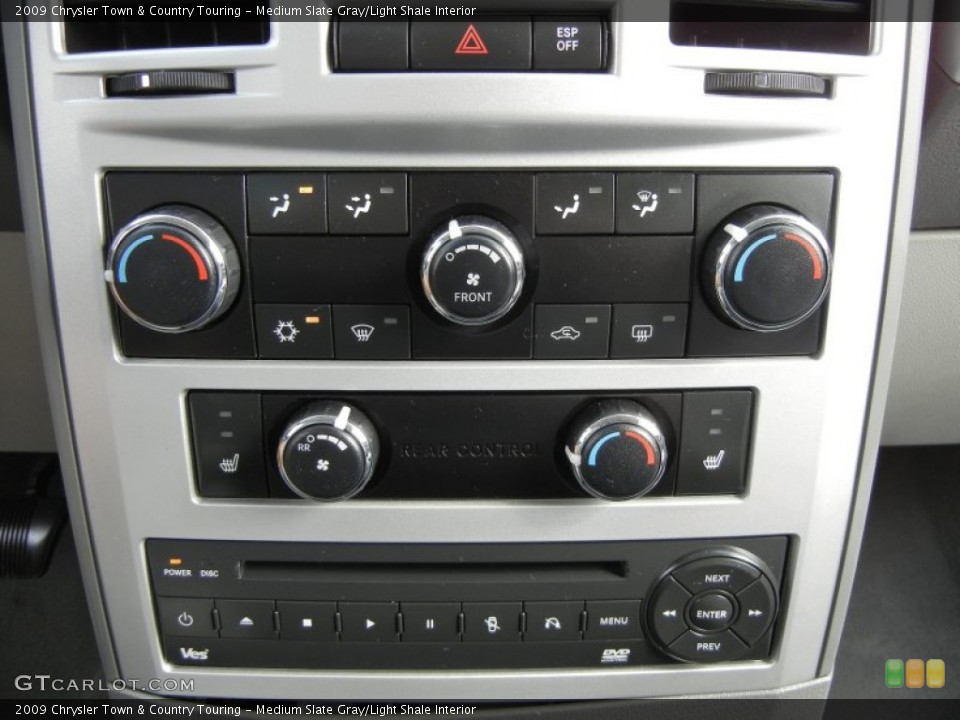 Medium Slate Gray/Light Shale Interior Controls for the 2009 Chrysler Town & Country Touring #61119815