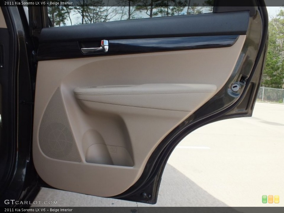 Beige Interior Door Panel for the 2011 Kia Sorento LX V6 #61121717