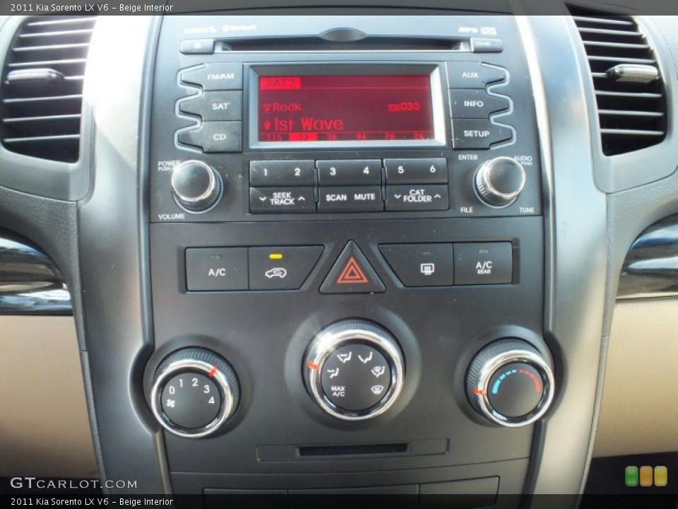 Beige Interior Controls for the 2011 Kia Sorento LX V6 #61121873