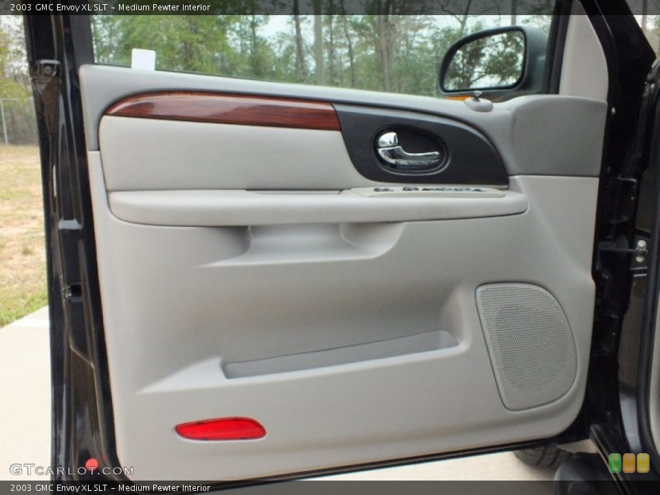 Medium Pewter Interior Door Panel for the 2003 GMC Envoy XL SLT #61126988