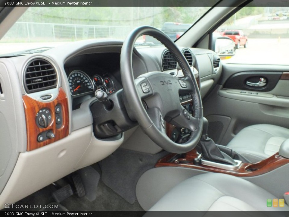 Medium Pewter Interior Photo for the 2003 GMC Envoy XL SLT #61127081