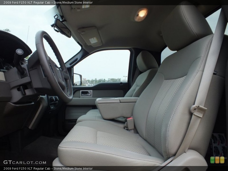 Stone/Medium Stone Interior Photo for the 2009 Ford F150 XLT Regular Cab #61128593