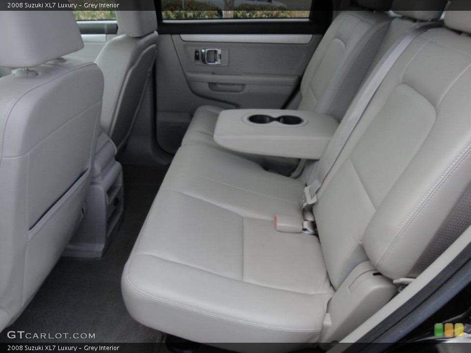 Grey Interior Photo for the 2008 Suzuki XL7 Luxury #61137426