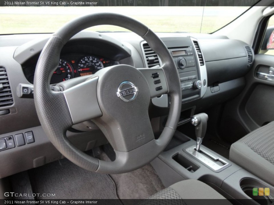 Graphite Interior Photo for the 2011 Nissan Frontier SV V6 King Cab #61138106