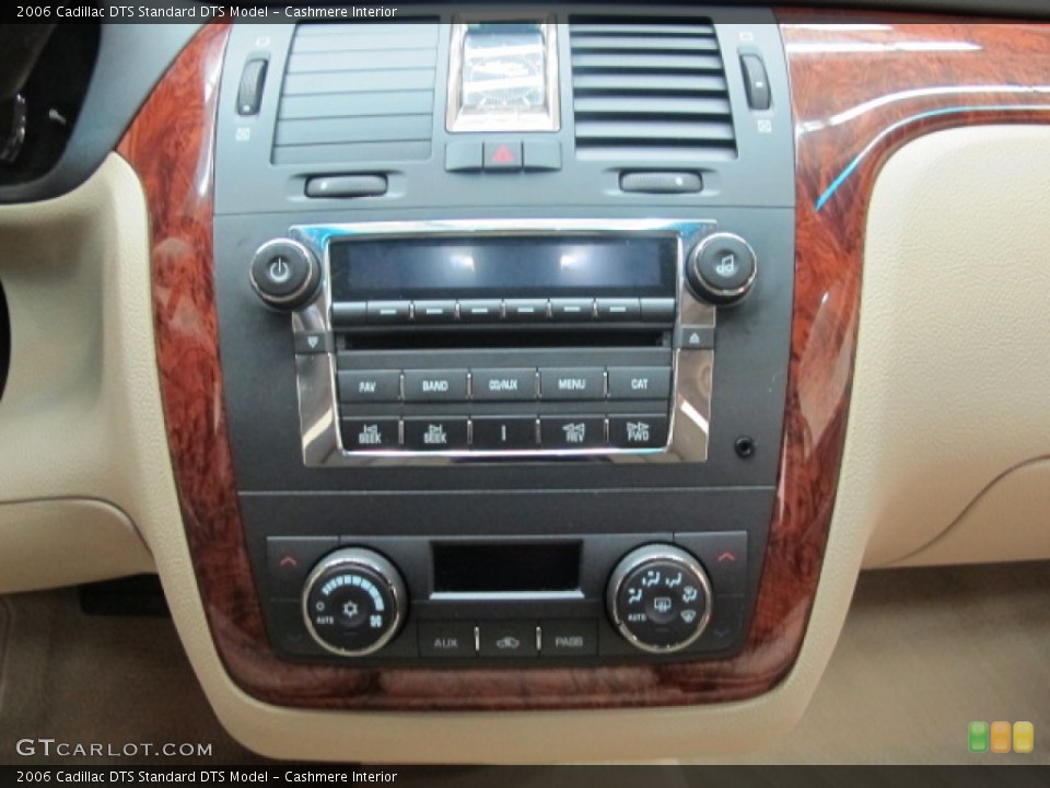 Cashmere Interior Controls for the 2006 Cadillac DTS  #61147577