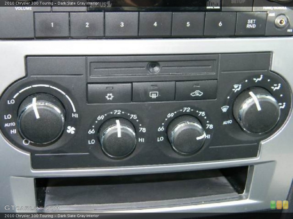 Dark Slate Gray Interior Controls for the 2010 Chrysler 300 Touring #61163138