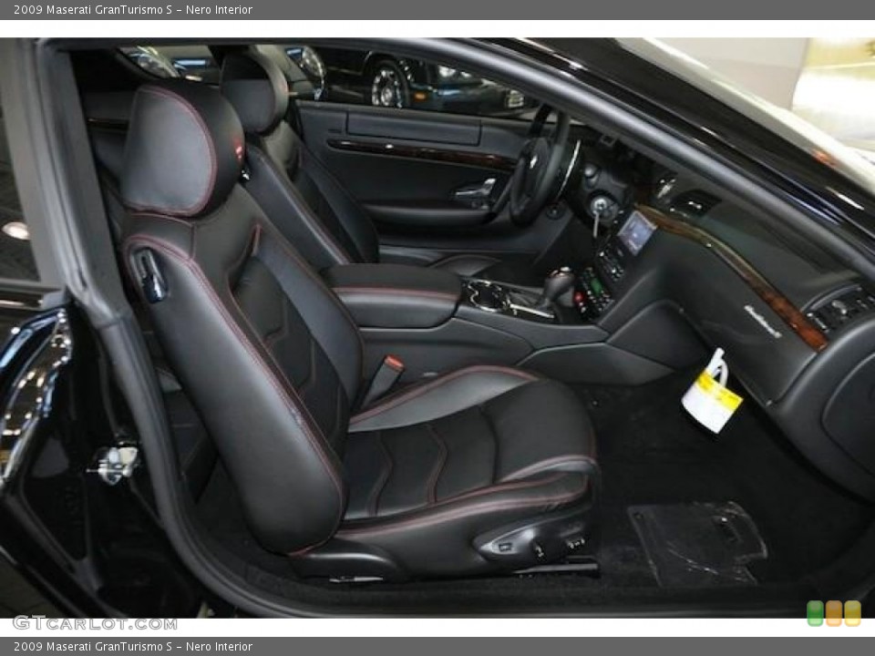 Nero Interior Photo for the 2009 Maserati GranTurismo S #61164632