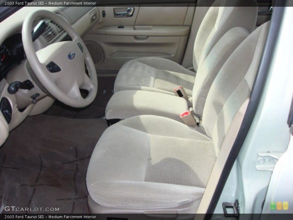 Medium Parchment Interior Photo for the 2003 Ford Taurus SES #61171630