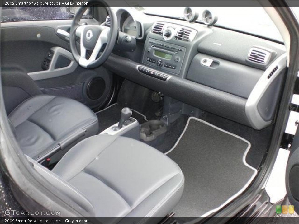 Gray Interior Dashboard for the 2009 Smart fortwo pure coupe #61171715