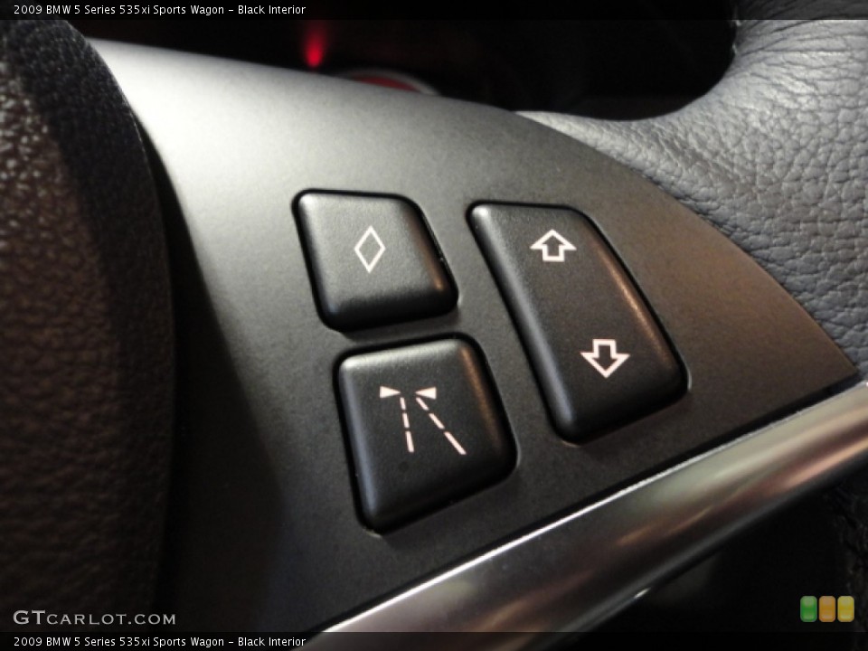 Black Interior Controls for the 2009 BMW 5 Series 535xi Sports Wagon #61173305