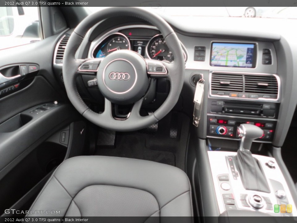 Black Interior Dashboard for the 2012 Audi Q7 3.0 TFSI quattro #61173319