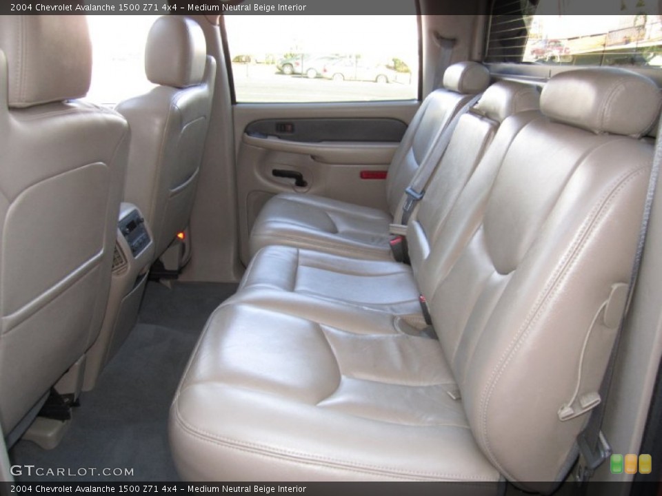 Medium Neutral Beige Interior Rear Seat for the 2004 Chevrolet Avalanche 1500 Z71 4x4 #61175629