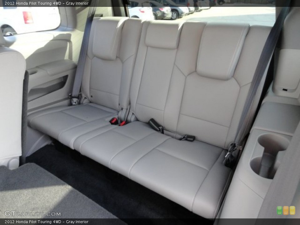 Gray Interior Photo for the 2012 Honda Pilot Touring 4WD #61181740