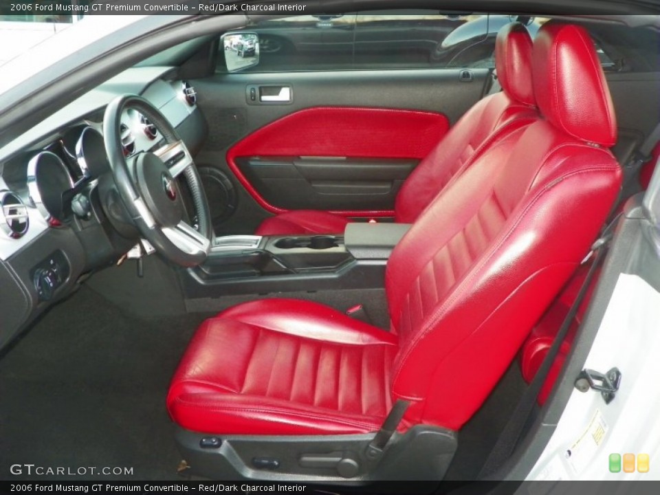 Red/Dark Charcoal Interior Photo for the 2006 Ford Mustang GT Premium Convertible #61189702