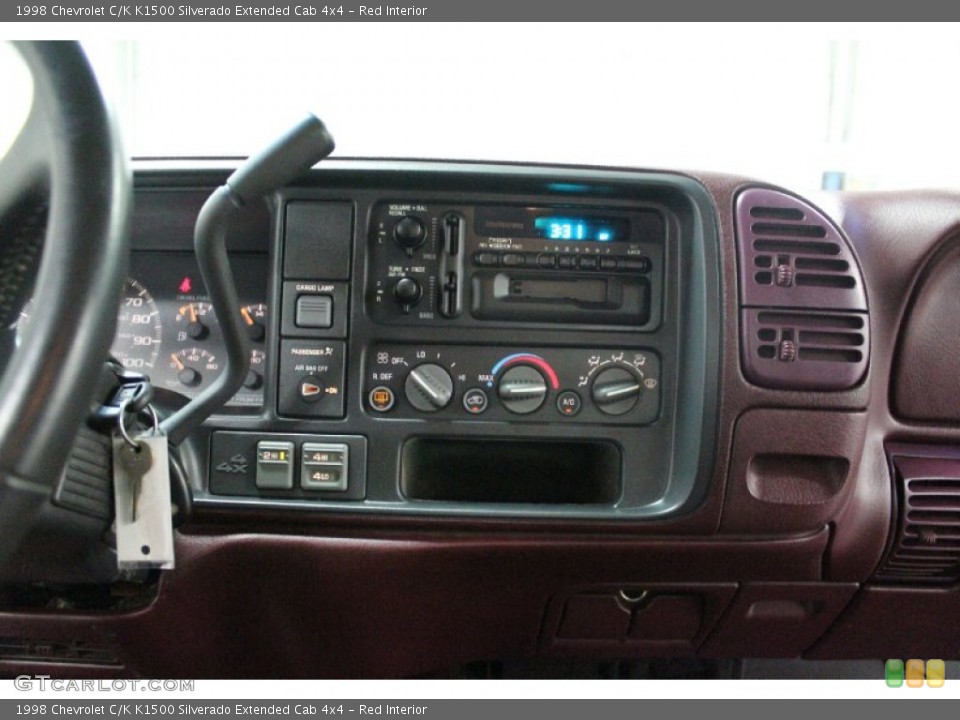 Red Interior Controls for the 1998 Chevrolet C/K K1500 Silverado Extended Cab 4x4 #61200124