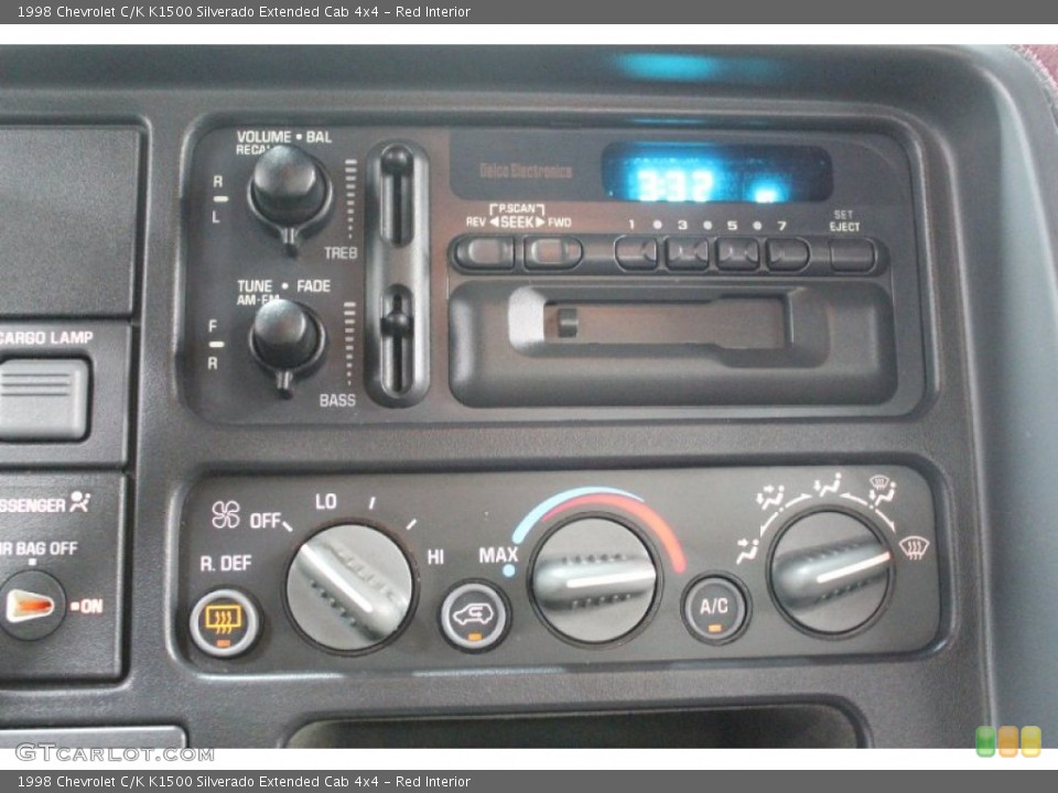 Red Interior Controls for the 1998 Chevrolet C/K K1500 Silverado Extended Cab 4x4 #61200151