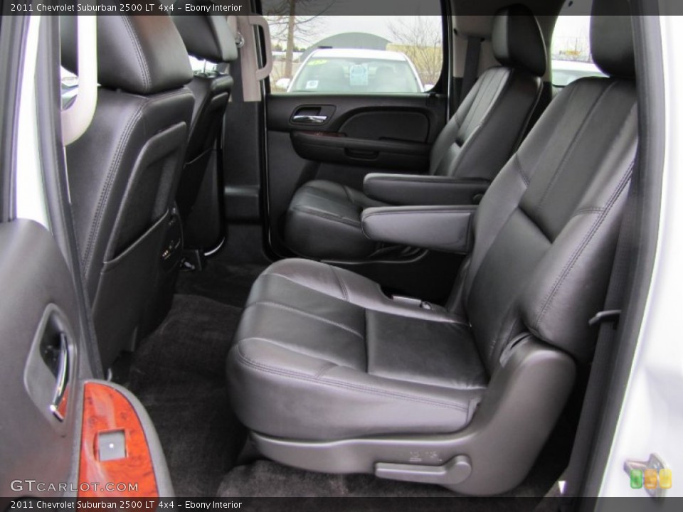 Ebony Interior Photo for the 2011 Chevrolet Suburban 2500 LT 4x4 #61205962