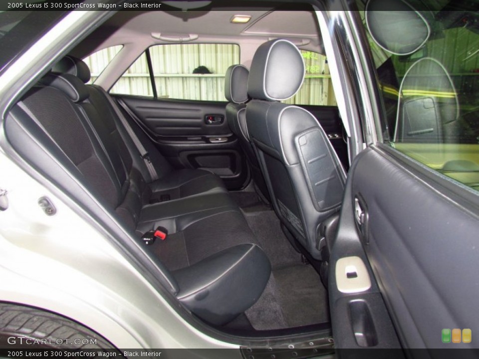 Black Interior Photo for the 2005 Lexus IS 300 SportCross Wagon #61211450