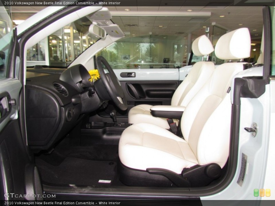 White Interior Photo for the 2010 Volkswagen New Beetle Final Edition Convertible #61217393