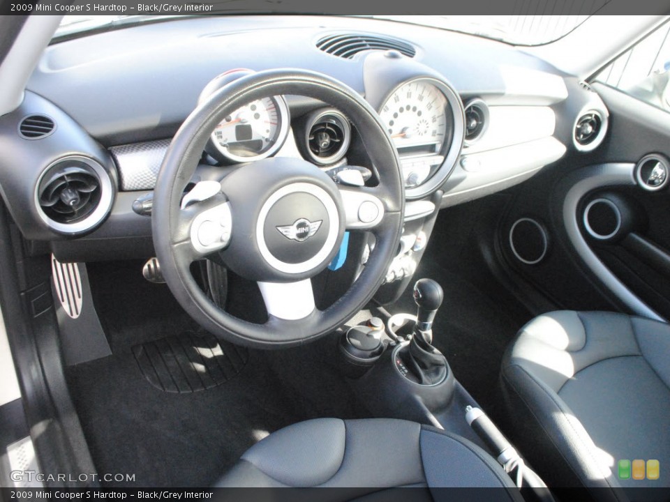 Black/Grey Interior Dashboard for the 2009 Mini Cooper S Hardtop #61223065