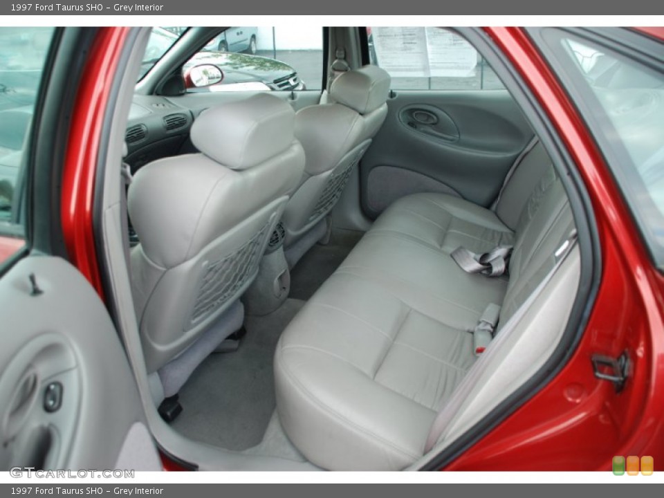 Grey Interior Photo for the 1997 Ford Taurus SHO #61223859