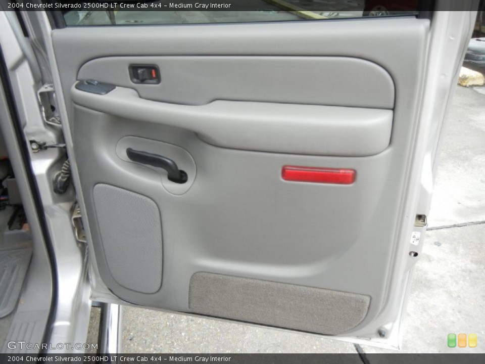 Medium Gray Interior Door Panel for the 2004 Chevrolet Silverado 2500HD LT Crew Cab 4x4 #61226941