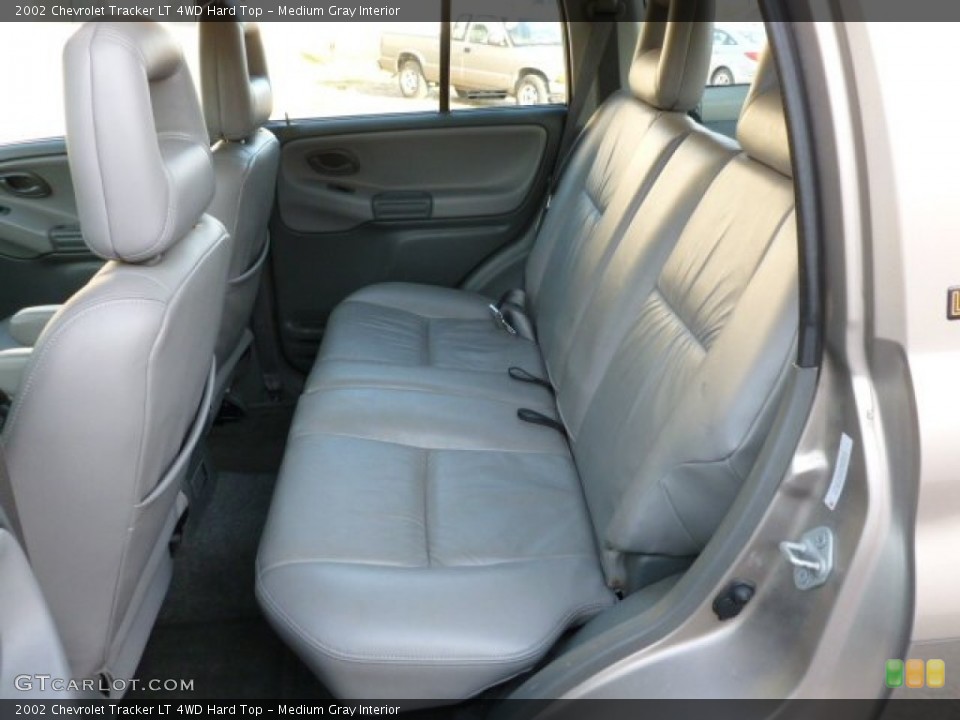 Medium Gray Interior Rear Seat for the 2002 Chevrolet Tracker LT 4WD Hard Top #61227883