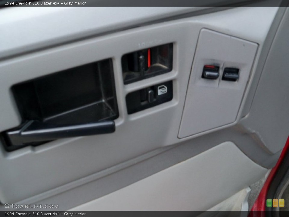 Gray Interior Controls for the 1994 Chevrolet S10 Blazer 4x4 #61229722