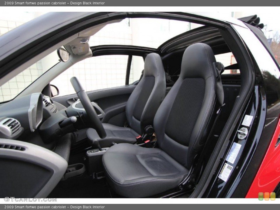 Design Black Interior Front Seat for the 2009 Smart fortwo passion cabriolet #61237973
