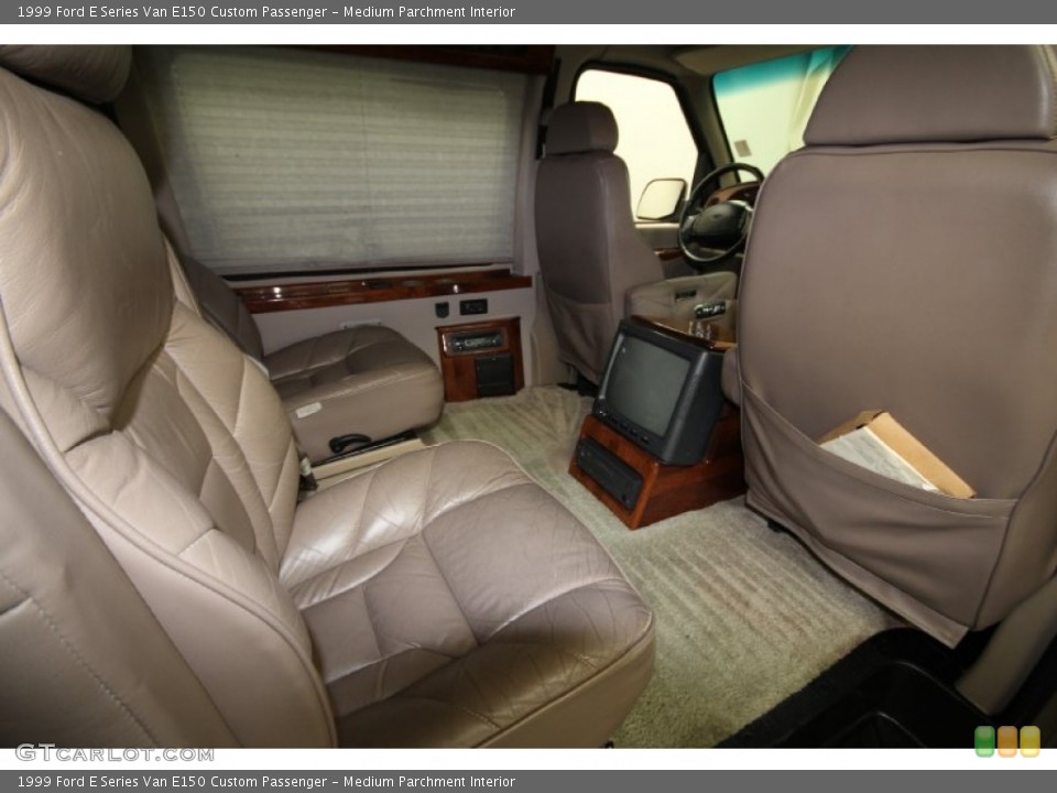 Medium Parchment Interior Photo for the 1999 Ford E Series Van E150 Custom Passenger #61256216
