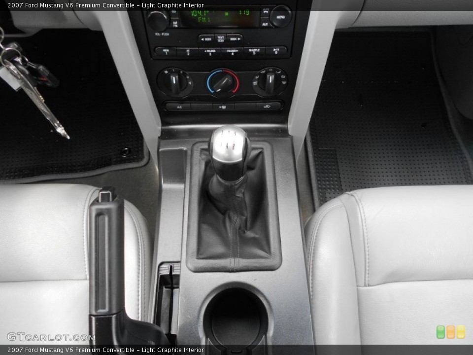 Light Graphite Interior Transmission for the 2007 Ford Mustang V6 Premium Convertible #61260887