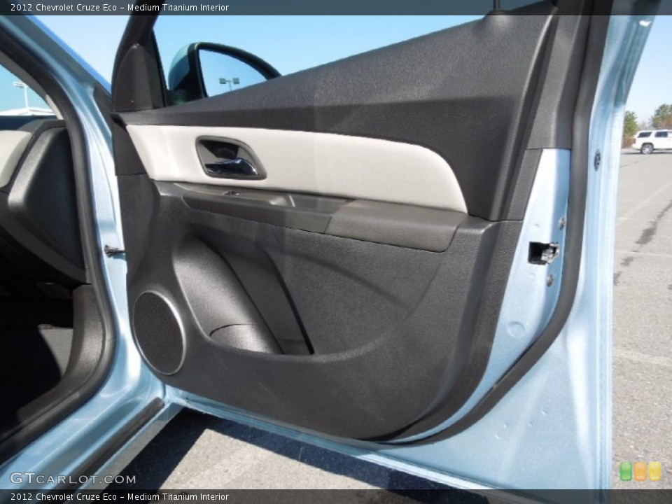 Medium Titanium Interior Door Panel for the 2012 Chevrolet Cruze Eco #61280060