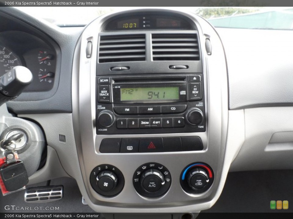 Gray Interior Controls for the 2006 Kia Spectra Spectra5 Hatchback #61282076