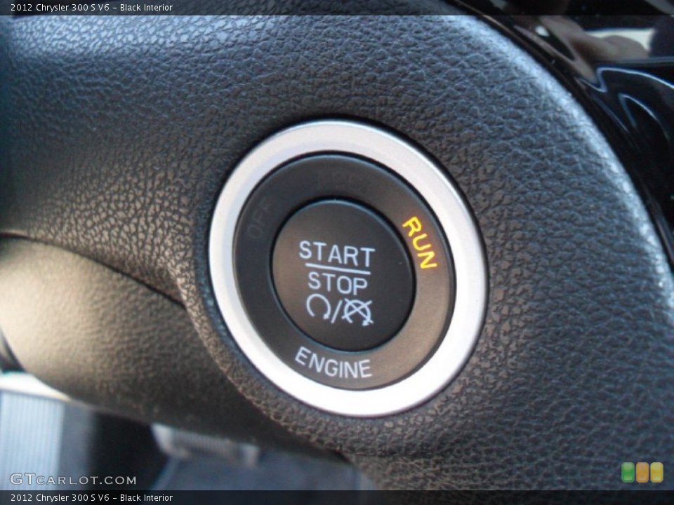 Black Interior Controls for the 2012 Chrysler 300 S V6 #61283321