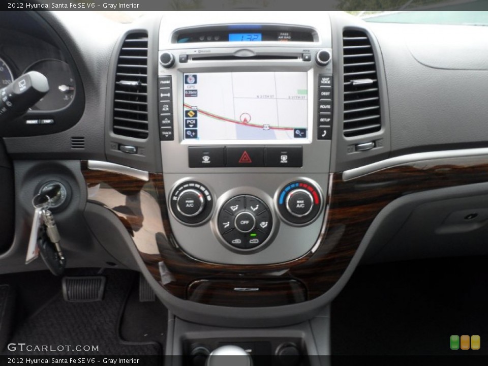 Gray Interior Controls for the 2012 Hyundai Santa Fe SE V6 #61285265