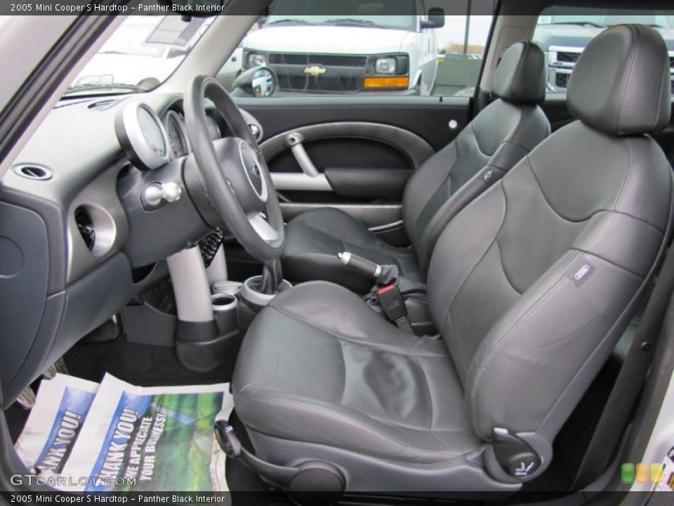 Panther Black Interior Photo for the 2005 Mini Cooper S Hardtop #61294438