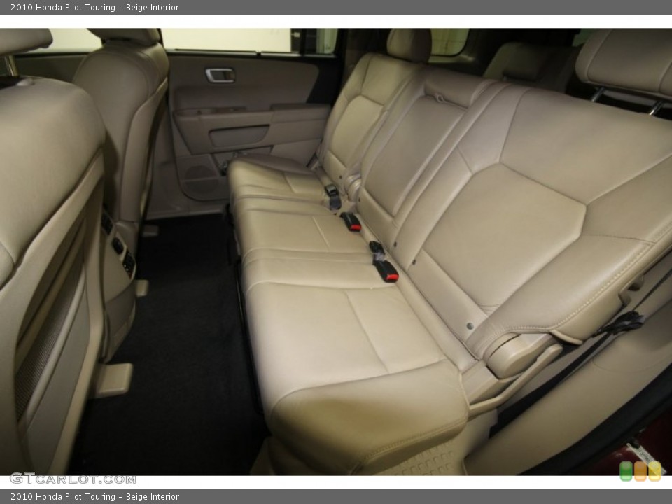 Beige Interior Photo for the 2010 Honda Pilot Touring #61301460