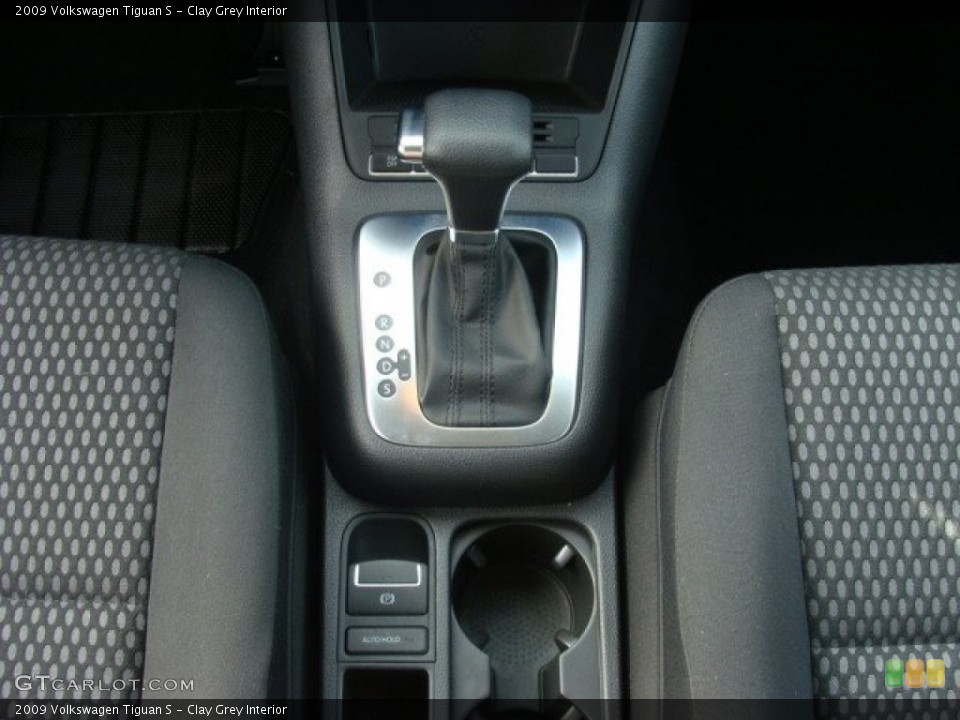 Clay Grey Interior Transmission for the 2009 Volkswagen Tiguan S #61306340