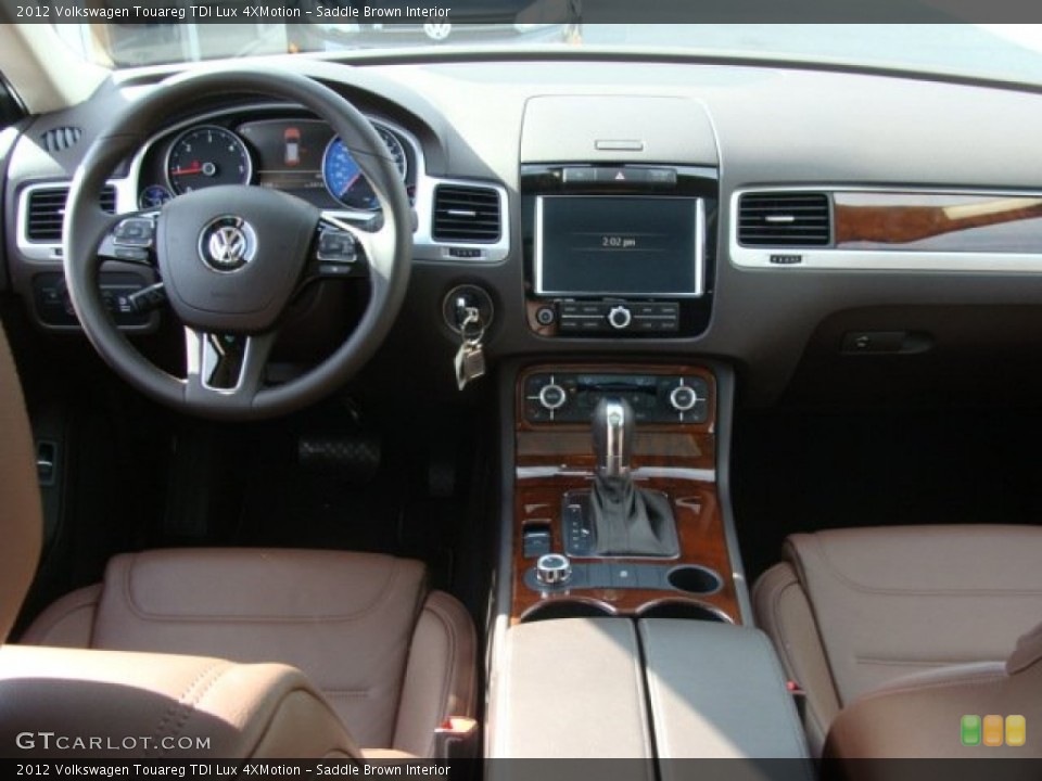 Saddle Brown Interior Dashboard for the 2012 Volkswagen Touareg TDI Lux 4XMotion #61306448