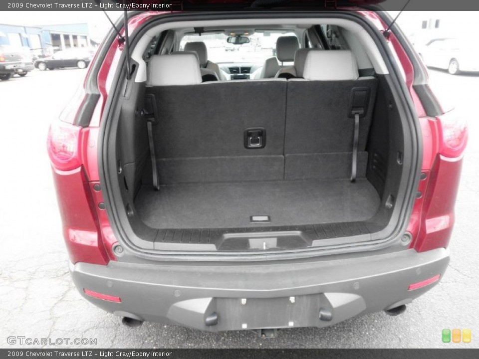 Light Gray/Ebony Interior Trunk for the 2009 Chevrolet Traverse LTZ #61306667
