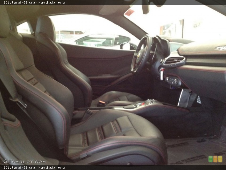 Nero (Black) Interior Photo for the 2011 Ferrari 458 Italia #61309970