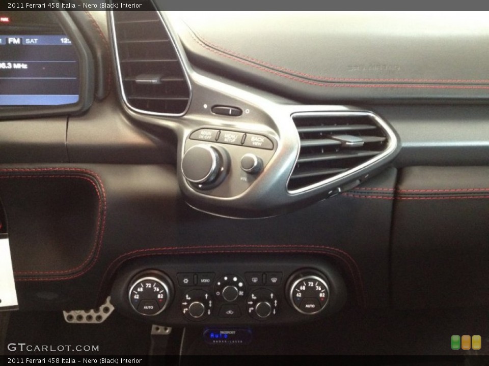Nero (Black) Interior Controls for the 2011 Ferrari 458 Italia #61310042