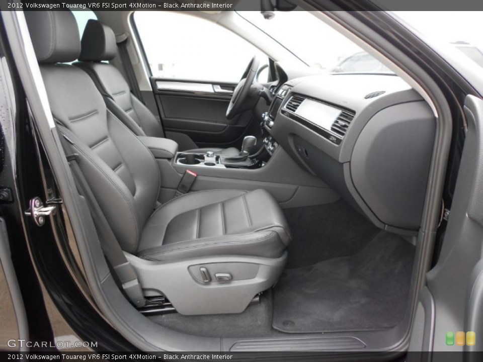 Black Anthracite Interior Photo for the 2012 Volkswagen Touareg VR6 FSI Sport 4XMotion #61310432