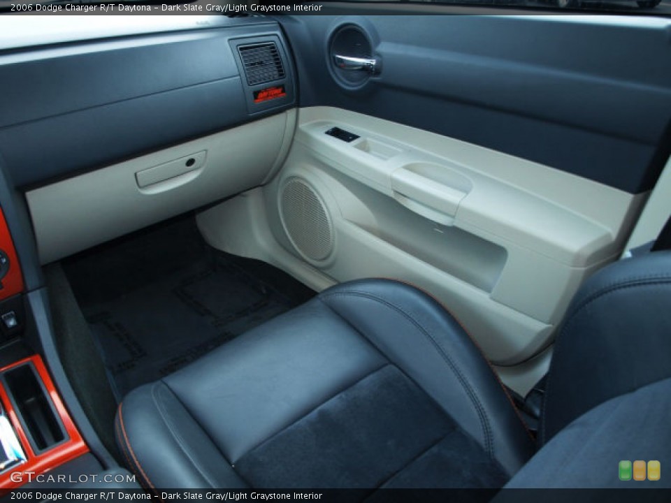 Dark Slate Gray/Light Graystone Interior Photo for the 2006 Dodge Charger R/T Daytona #61310816